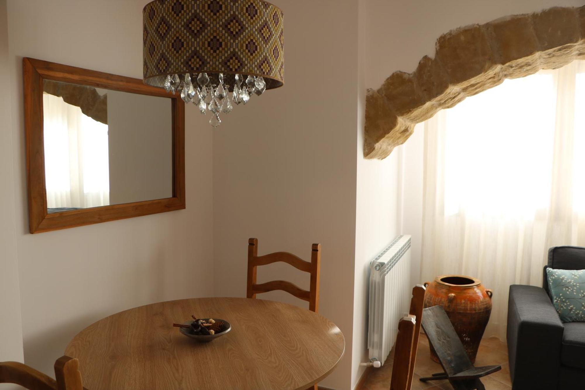 Apartamento Rosellas, Cerca De Alquezar, En Sierra De Guara 阿达休息卡 外观 照片
